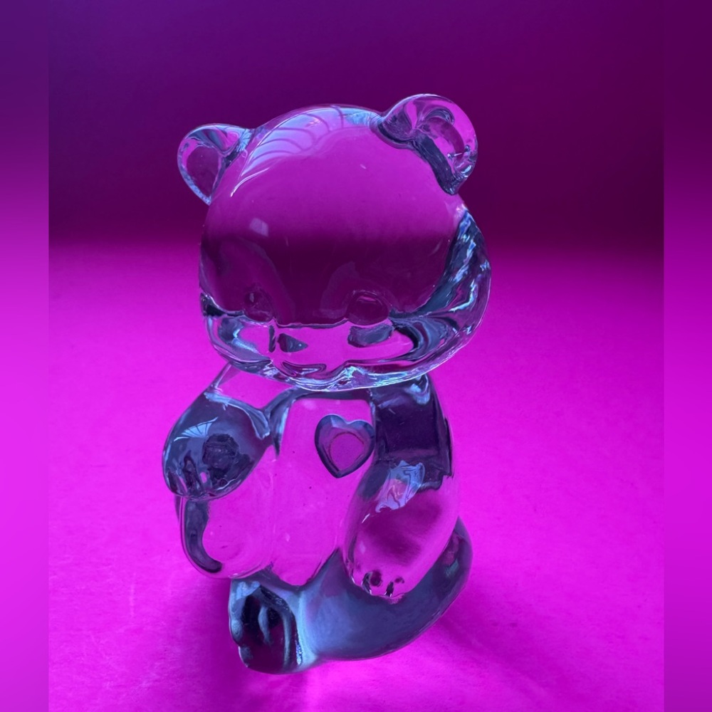 Fenton Bear Art Glass Figurine Paperweight Blue And Pink Heart